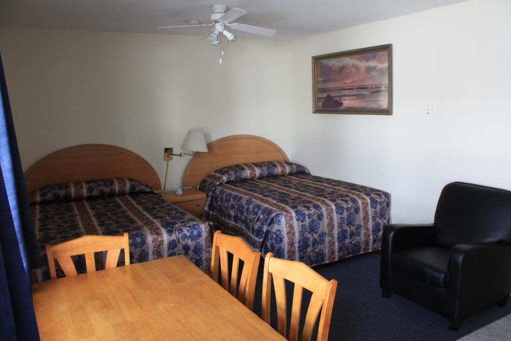 Sunny Beach Motel Penticton Room photo