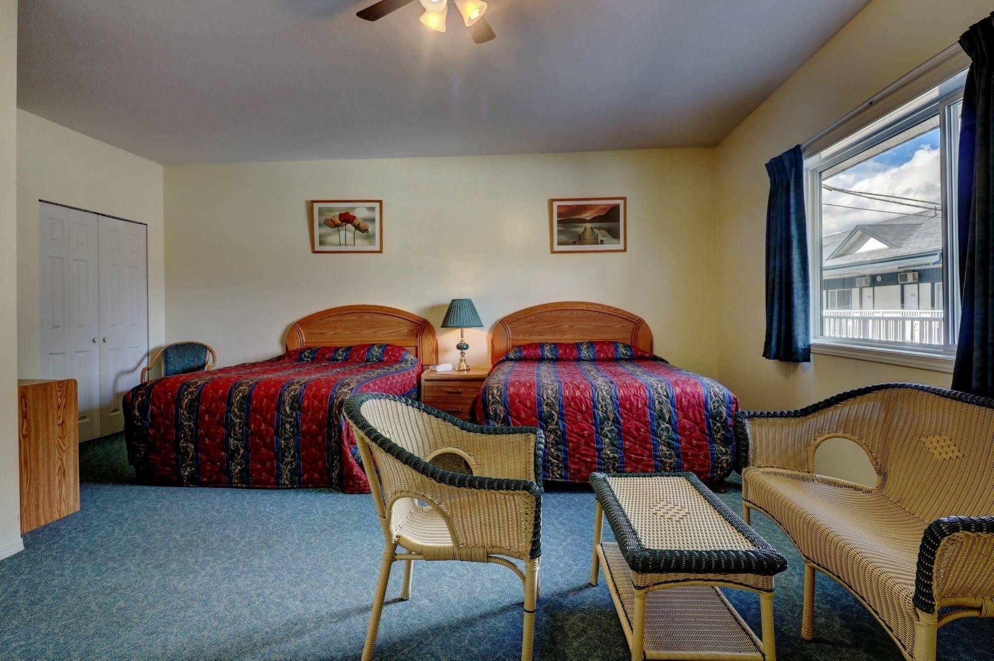 Sunny Beach Motel Penticton Exterior photo